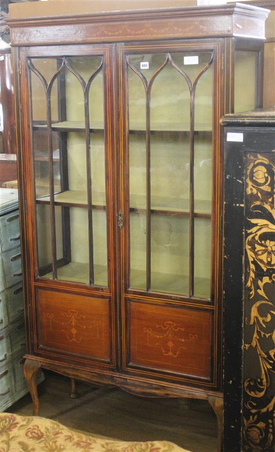 Inlaid display cabinet